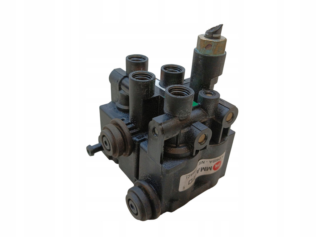 SUSPENSION DISTRIBUTOR PNEUMATICS REAR LAND ROVER DEFENDER II L663
