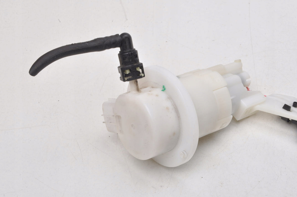 SUZUKI GSX-R 125 FUEL PUMP
