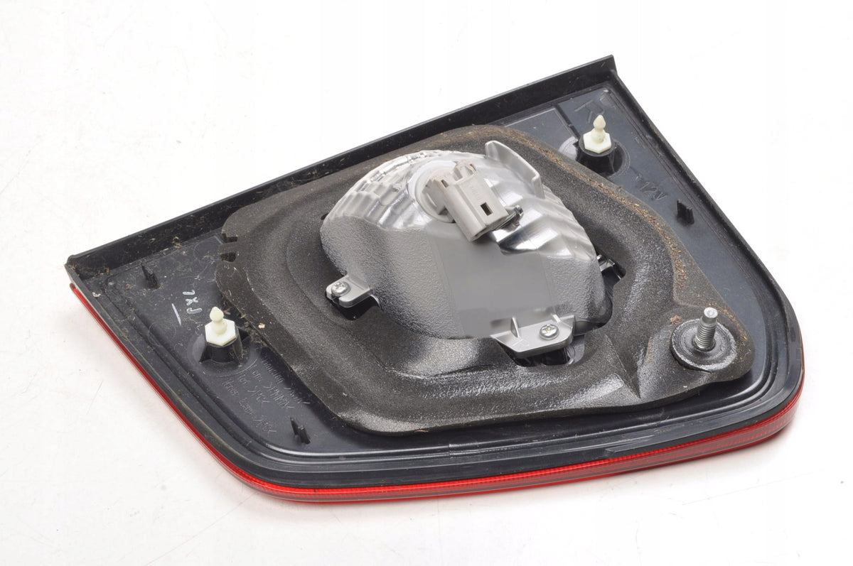 SUZUKI IGNIS III LAMP RIGHT REAR FLAP