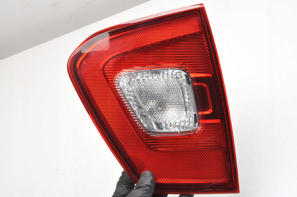 SUZUKI IGNIS III LAMP RIGHT REAR FLAP