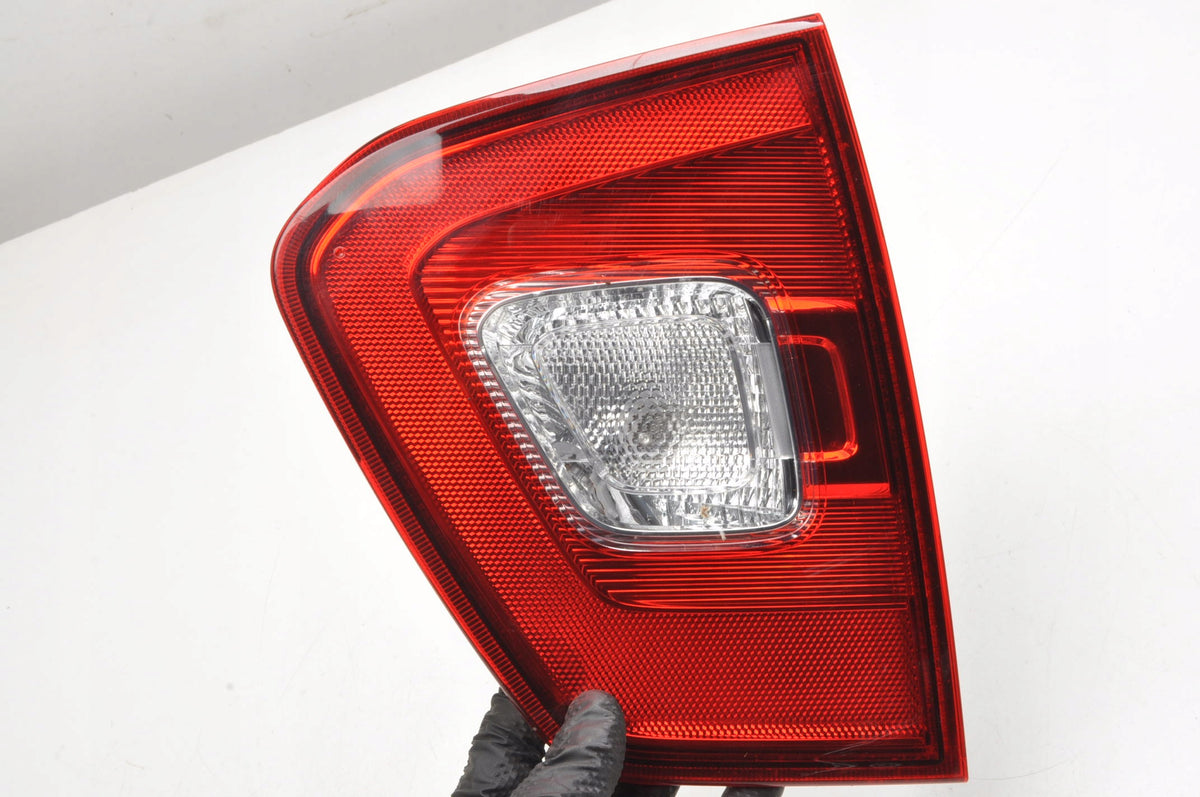 SUZUKI IGNIS III LAMP RIGHT REAR FLAP