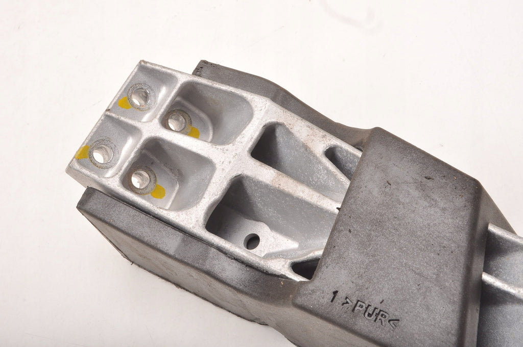 SUZUKI JIMNY IV HOLDER REDUCER MOUNT 24R
