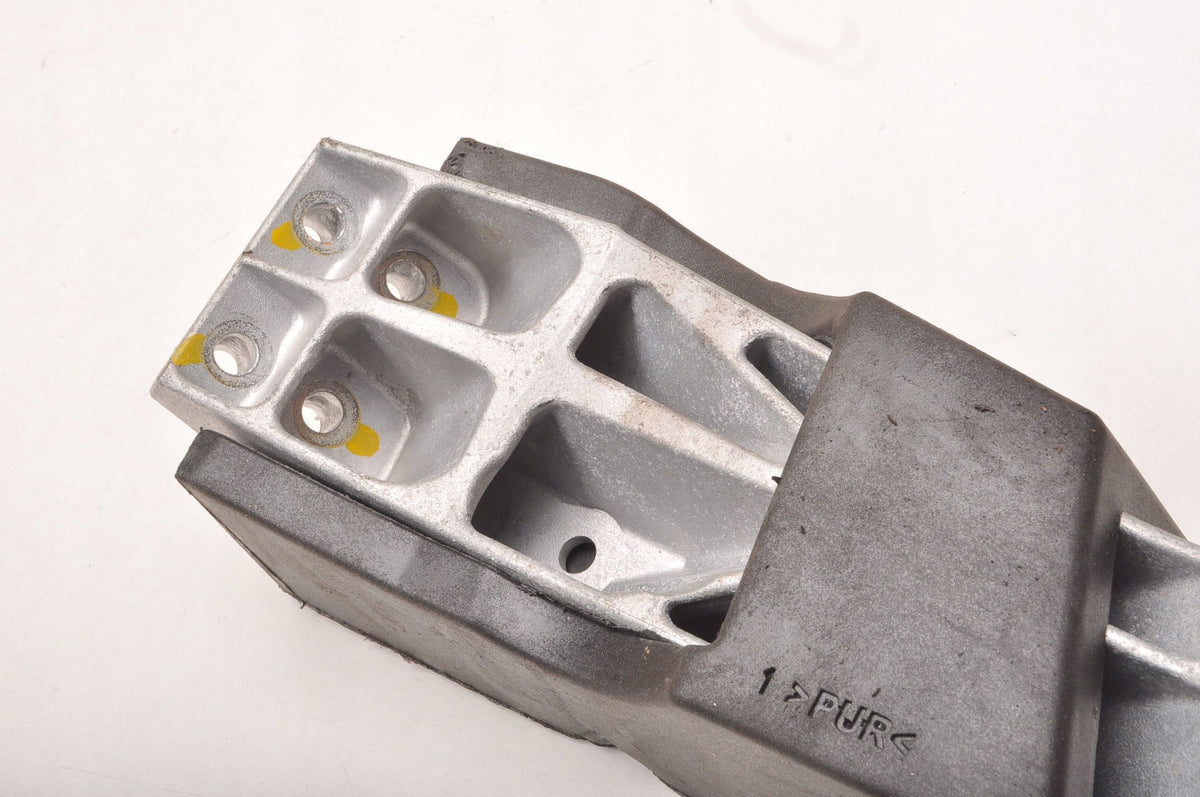 SUZUKI JIMNY IV HOLDER REDUCER MOUNT 24R