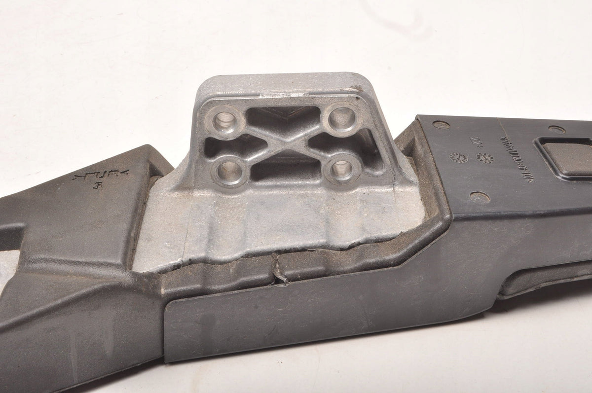 SUZUKI JIMNY IV HOLDER REDUCER MOUNT