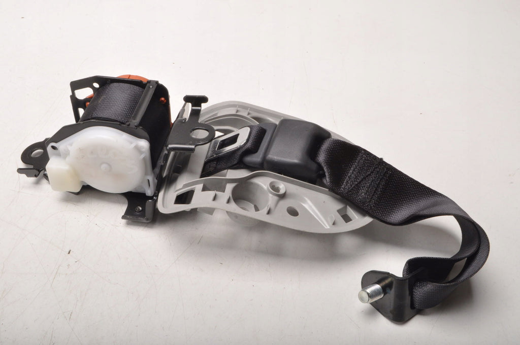 SUZUKI S-CROSS SEAT BELT MIDDLE REAR 23R 84985-61M00