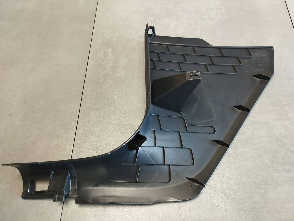 Seat Leo IV 2024 THRESHOLD GUARD RIGHT 5FA863484