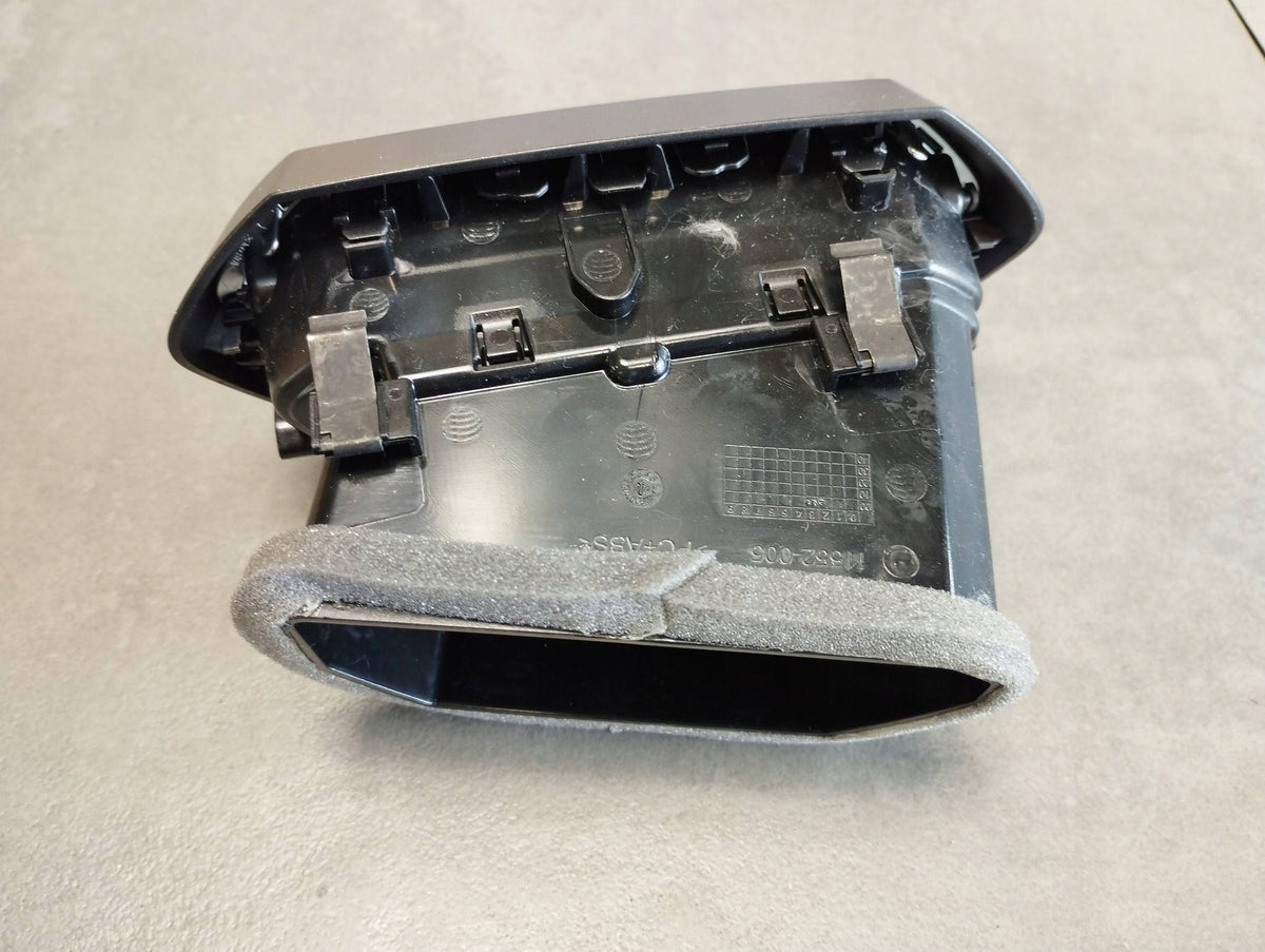 Seat Leon IV 2024 AIR VENT LEFT 5FB820901A
