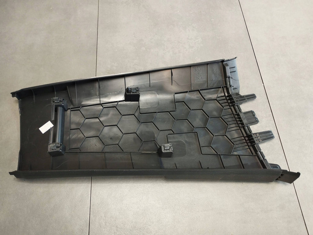Seat Leon IV 2024 POST COVER LEFT 5FA867239