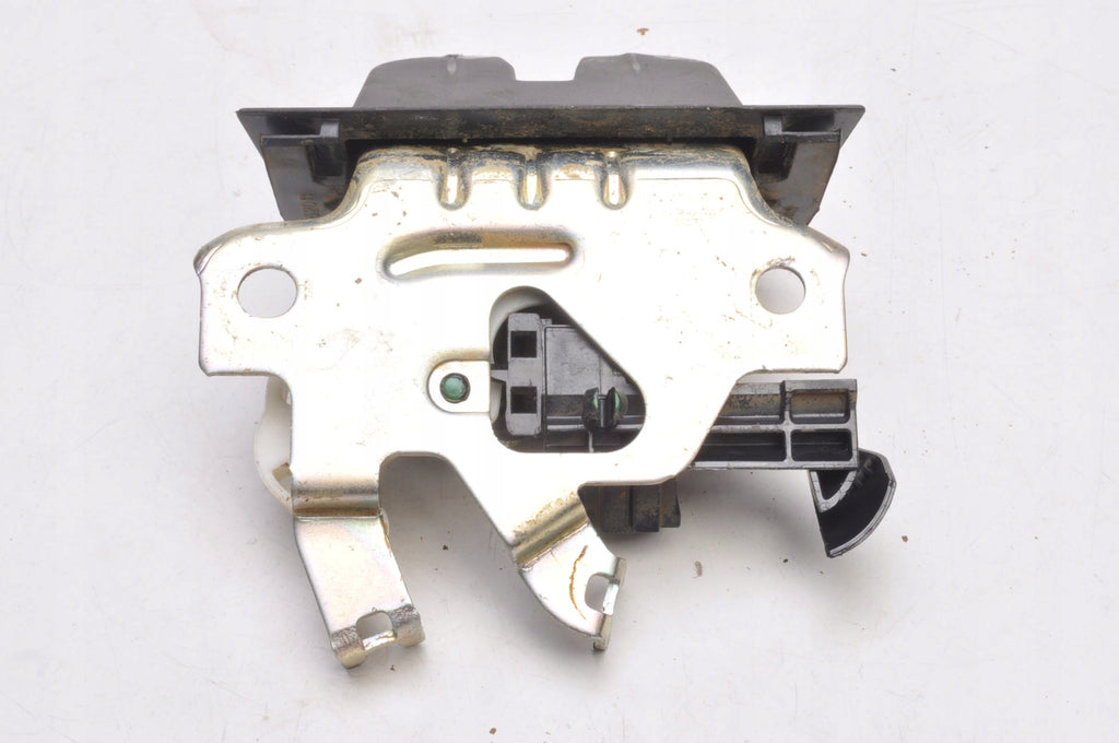 Skoda Karoq CUPRA LEON FORMENTOR TAILGATE LOCK 5F082750510S 2024R