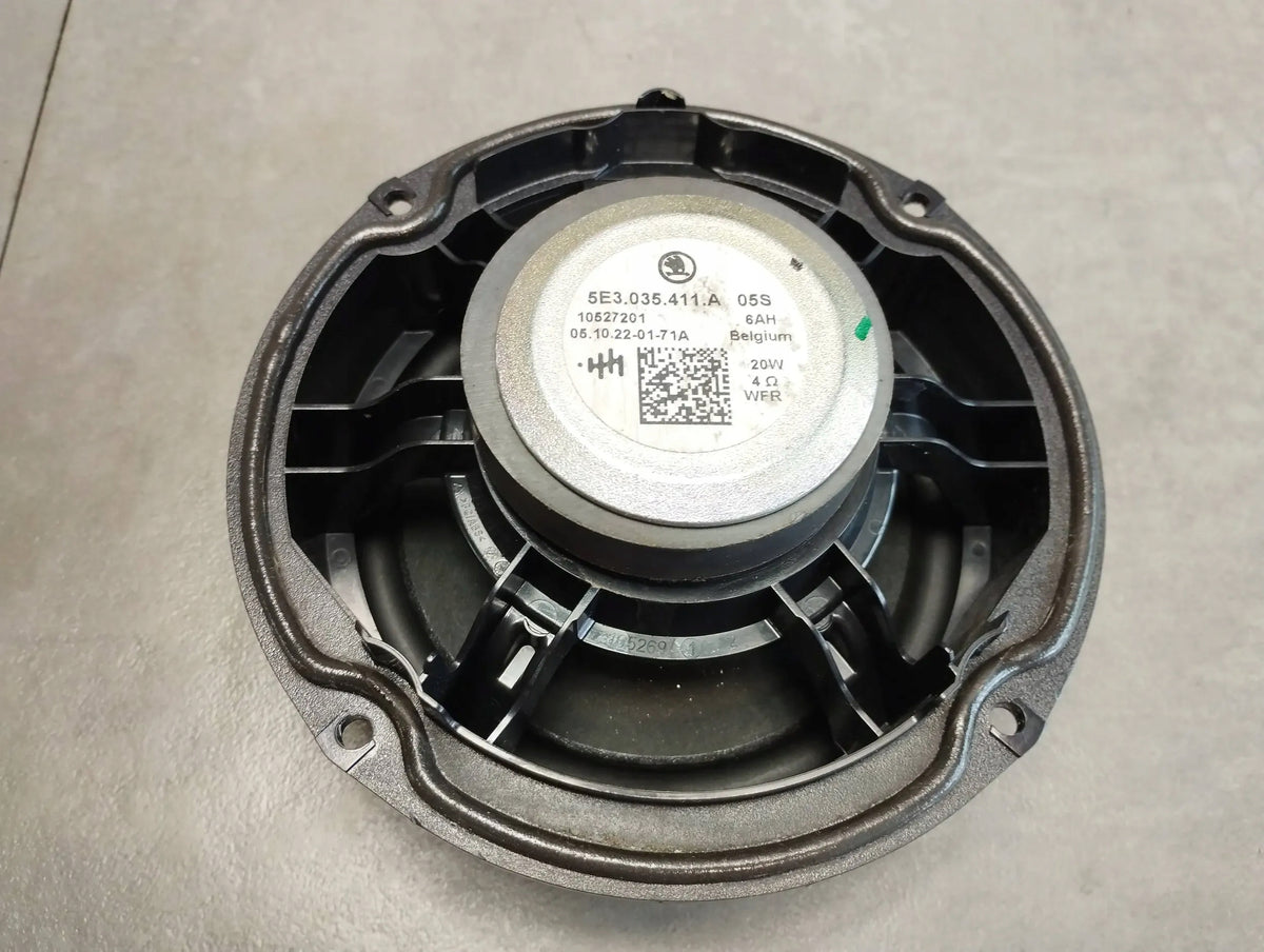 Skoda Octavia Mk4 DOOR SPEAKER 5E3035411A