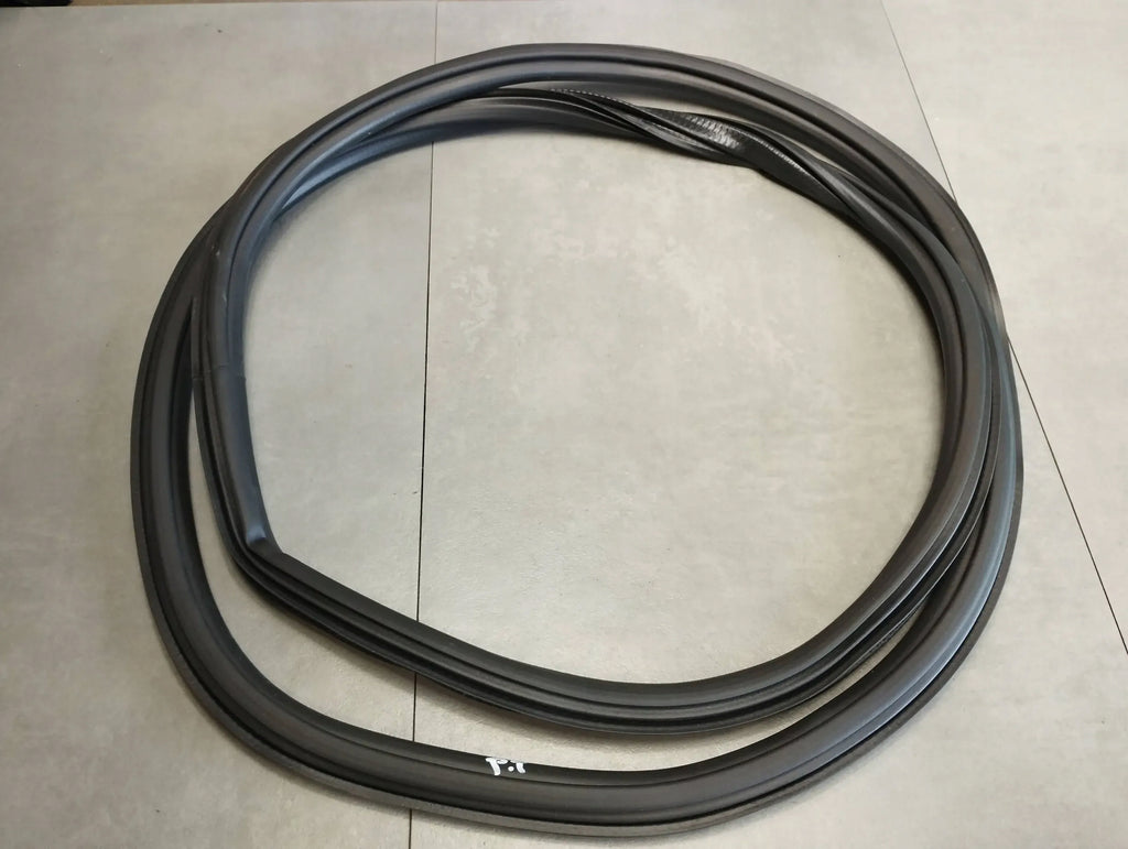 Skoda Octavia Mk4 HB DOOR SEAL RIGHT REAR 5E6867367
