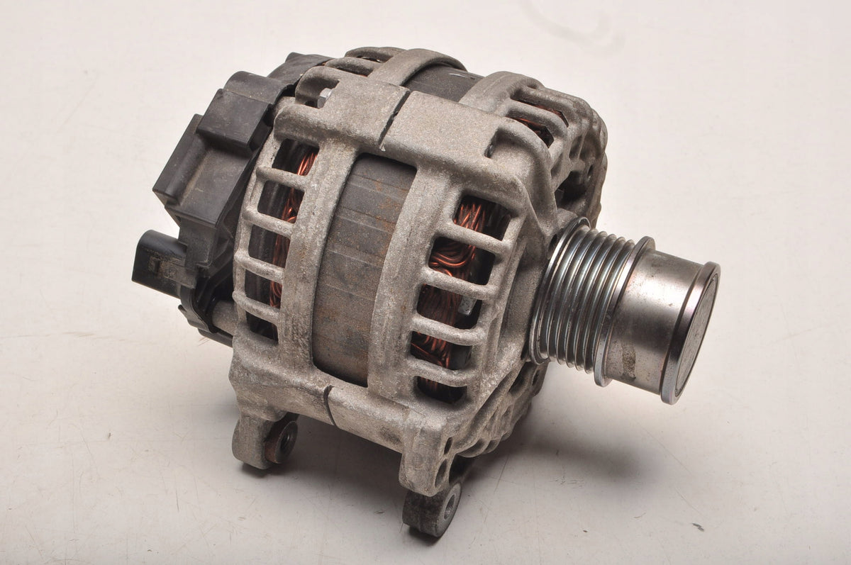 T-ROC ARTEON TIGUAN II LEON III T-CROSS 1.0 TSi 95KM ALTERNATOR 05E903026B