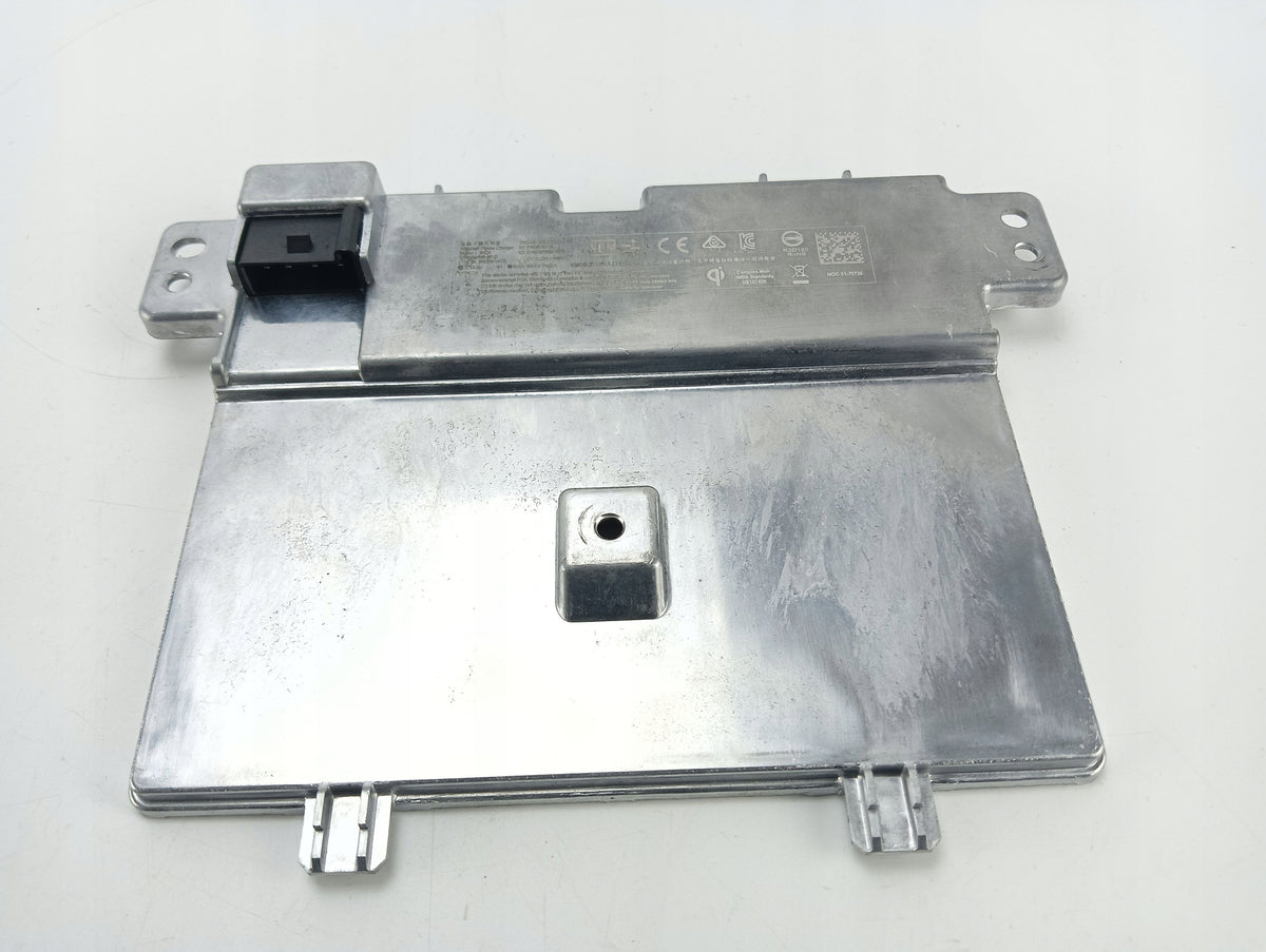 TESLA PHONE INDUCTION CHARGER MODEL Y 1755100-90-D