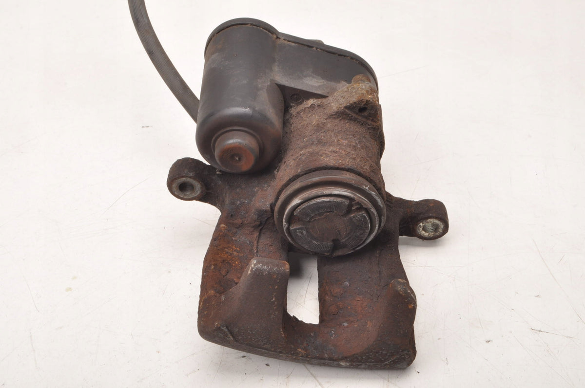TIGUAN 5N PASSAT B7 AUDI Q3 AND BRAKE CALIPER LEFT REAR