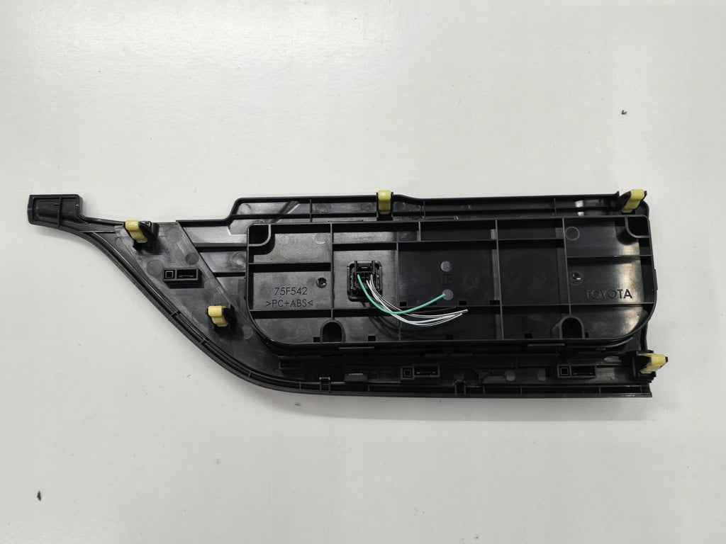 TOYOTA AURIS II E18 13R AIR CONDITIONING PANEL 55900-02390