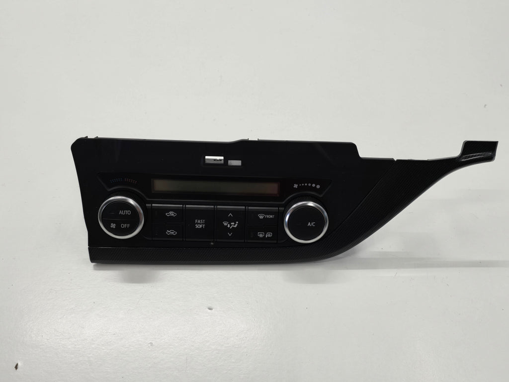 TOYOTA AURIS II E18 13R AIR CONDITIONING PANEL 55900-02390