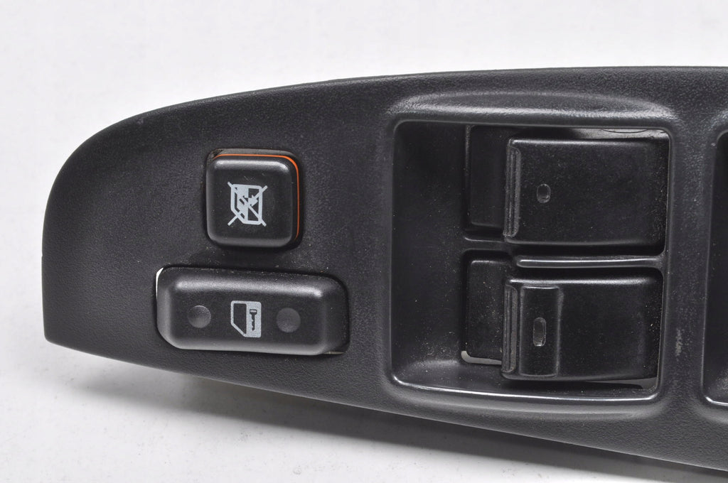 TOYOTA AVENSIS II T25 PANEL WINDOW LOWERING BUTTON 84802-05210-B0