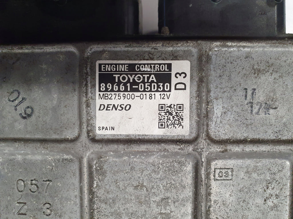 TOYOTA AVENSIS T27 ENGINE CONTROLLER 2.0 D4D 89661-05D30