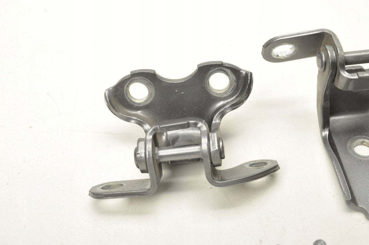 TOYOTA BZ4X DOOR HINGES LEFT REAR SET