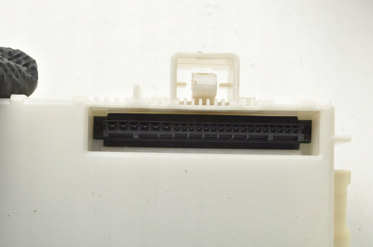 TOYOTA HILUX VIII MODULE DRIVER 89221-F0021