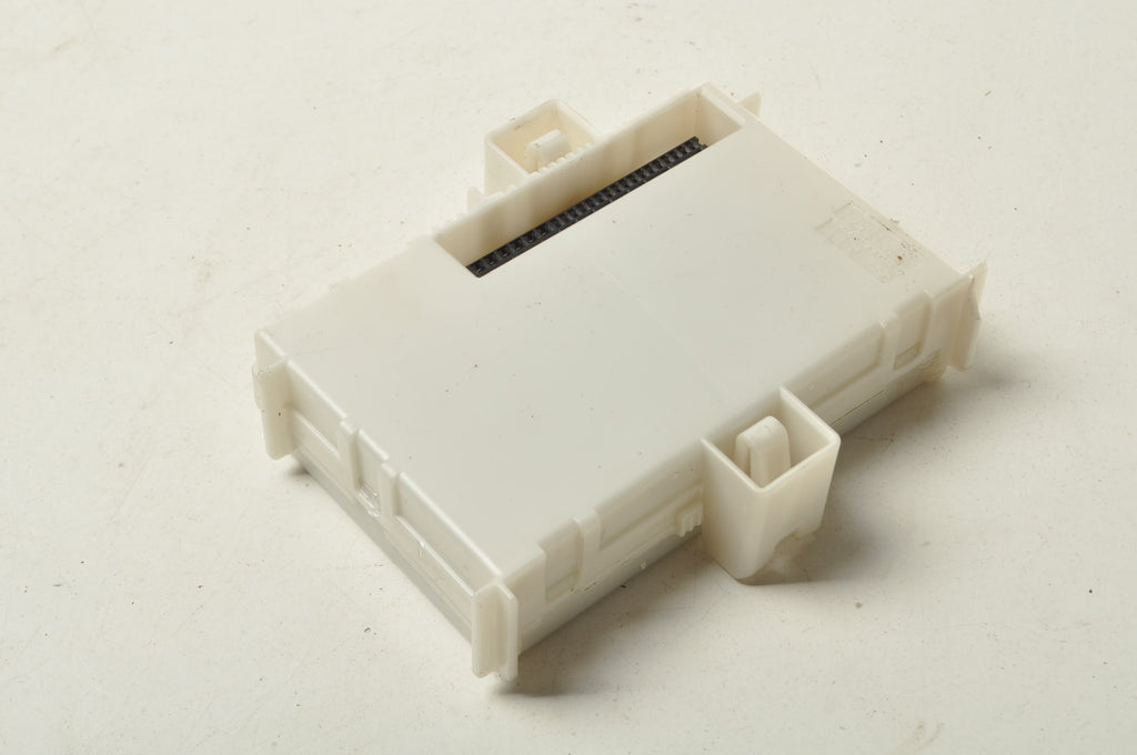 TOYOTA HILUX VIII MODULE DRIVER 89221-F0021