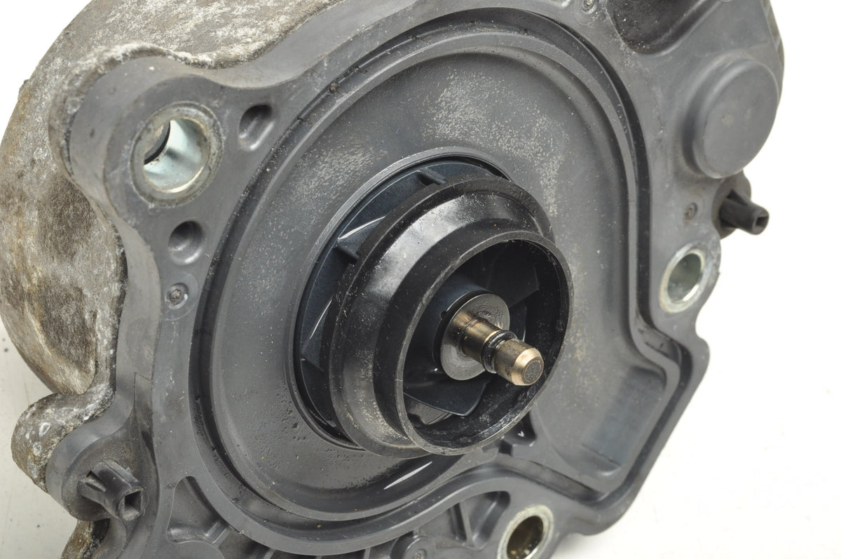 TOYOTA PRIUS III 1.8 WATER PUMP