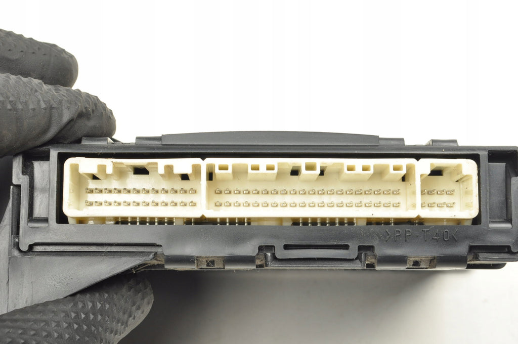 TOYOTA PRIUS III AIR CONDITIONING CONTROLLER MODULE 88650-47320