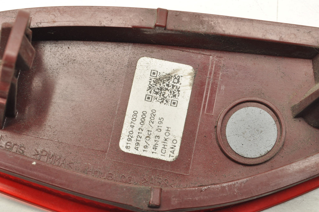 TOYOTA PRIUS IV LIFT REFLECTOR LEFT REAR 81920-47030