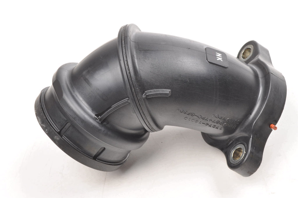 TOYOTA YARIS IV 1.6 GR PIPE AIR INTAKE 17274-18010