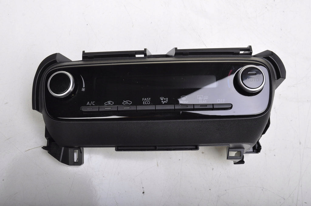 TOYOTA YARIS IV AIR CONDITIONING PANEL 55900-K0260
