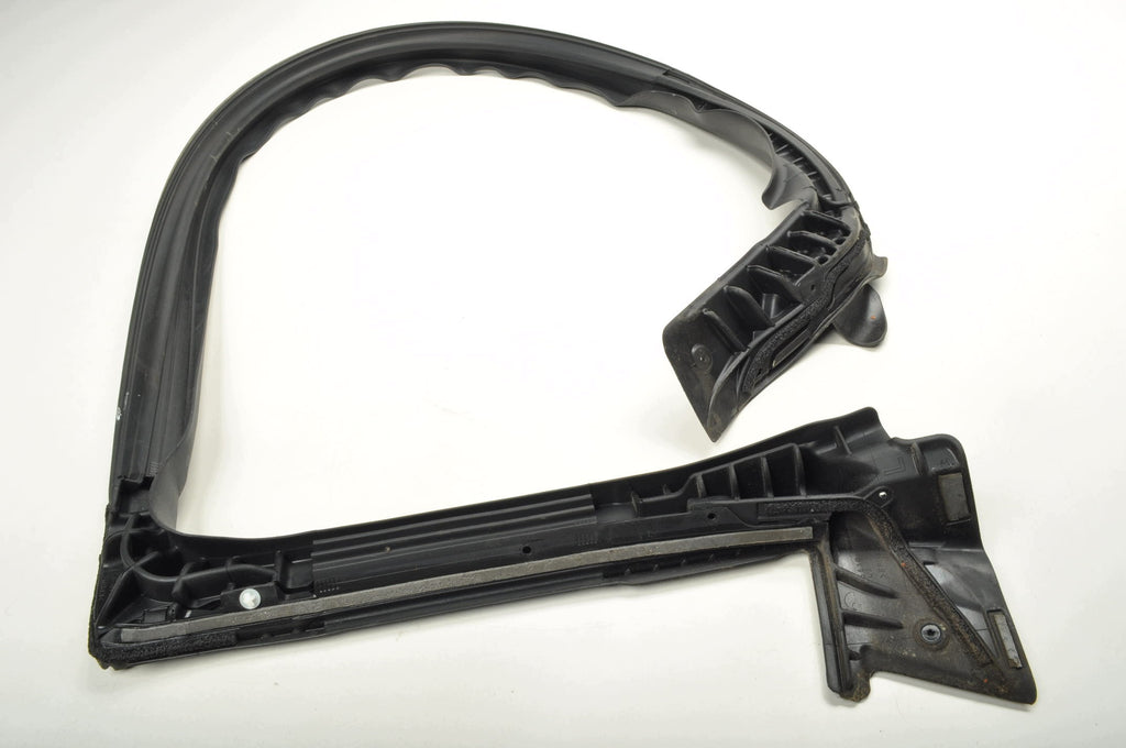 TOYOTA YARIS IV GR DOOR SEAL LEFT 581B-X02