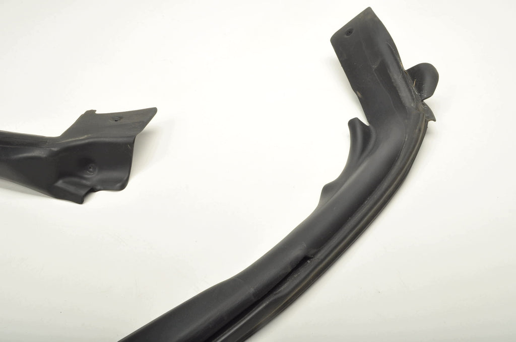 TOYOTA YARIS IV GR DOOR SEAL LEFT 581B-X02