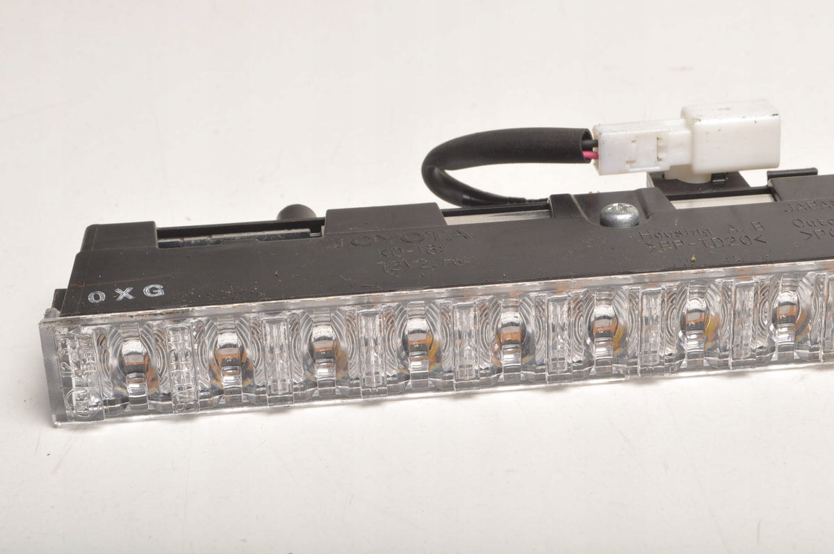 TOYOTA YARIS IV LIGHT STOP LAMP