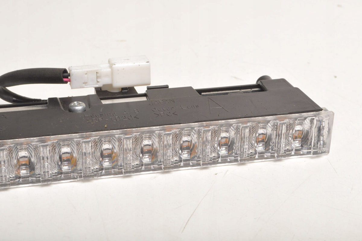 TOYOTA YARIS IV LIGHT STOP LAMP