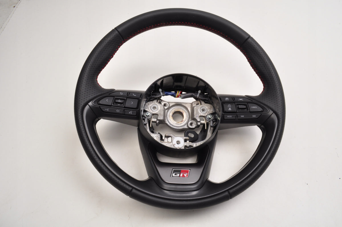 TOYOTA YARIS IV MULTIFUNCTION LEATHER STEERING WHEEL GR 25R 6436038