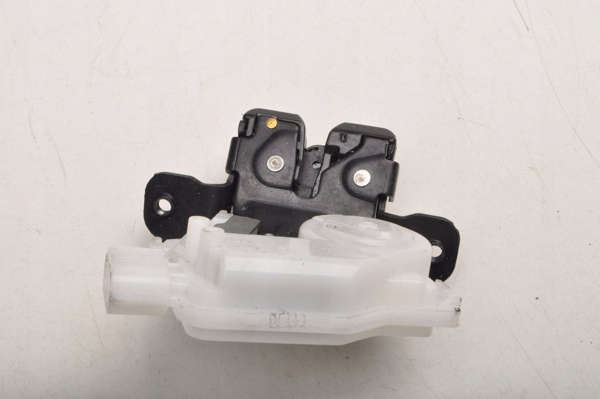 TOYOTA YARIS IV TAILGATE LOCK