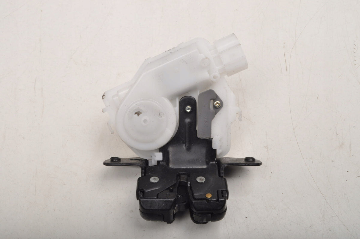TOYOTA YARIS IV TAILGATE LOCK