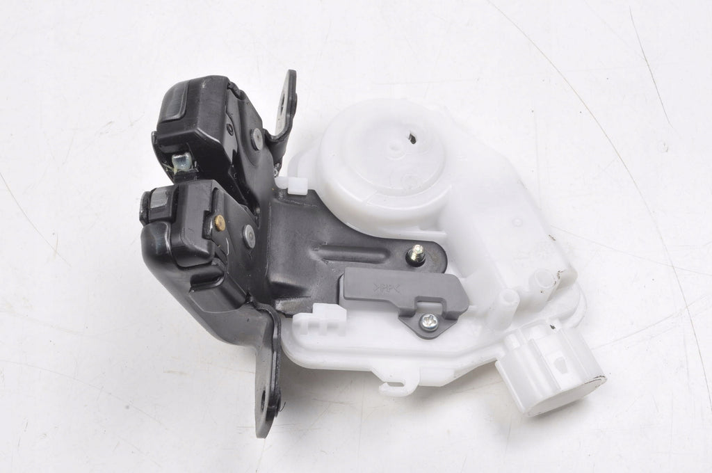 TOYOTA YARIS IV TAILGATE LOCK