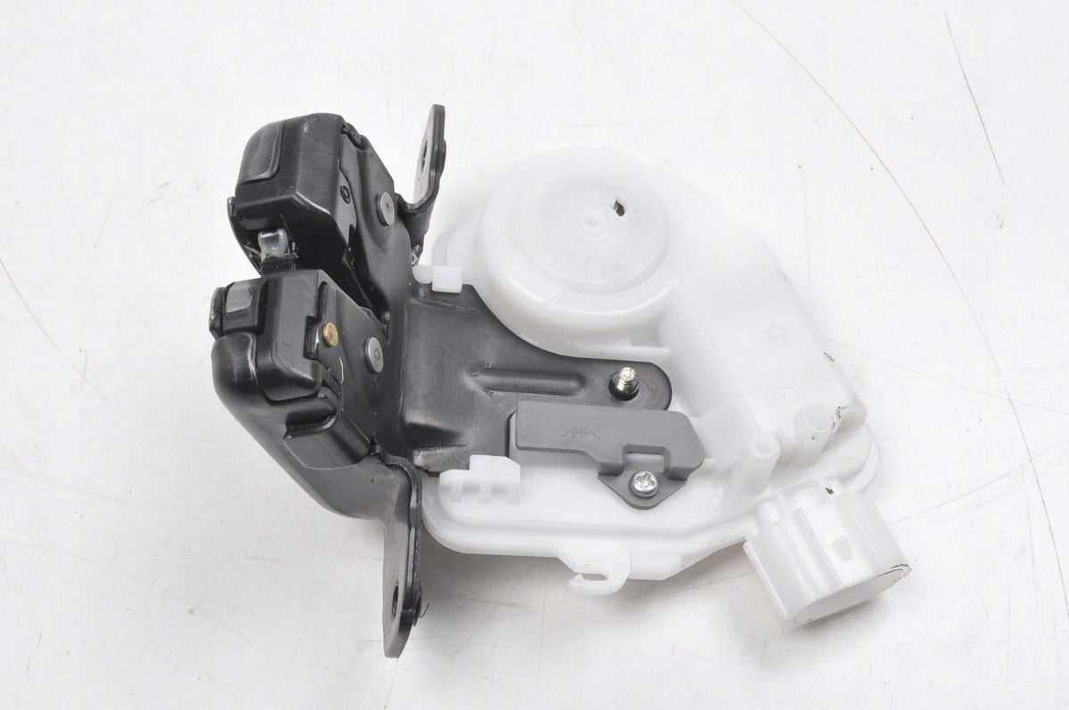 TOYOTA YARIS IV TAILGATE LOCK
