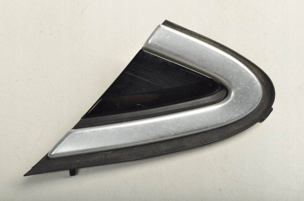 TRIANGLE FENDER GUARD LEFT VOLVO V40 II 31416473