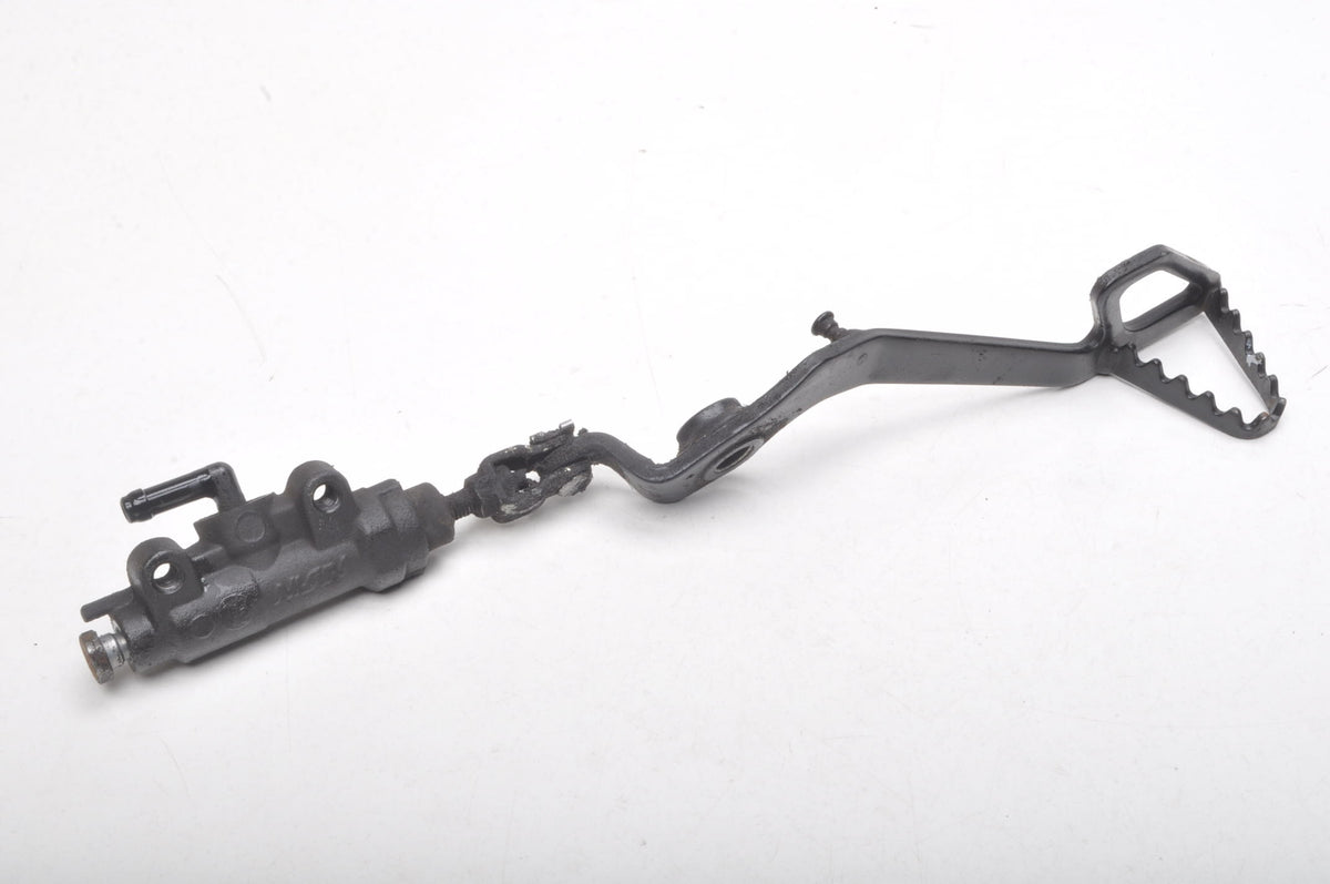 TRIUMPH TIGER 800 XRT BRAKE PUMP 18R