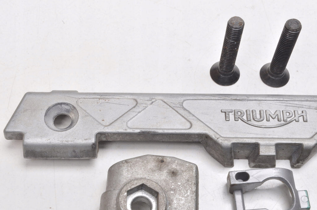 TRIUMPH TIGER 800 XRT HOLDER RADAR MOUNT TRUNK MOUNT