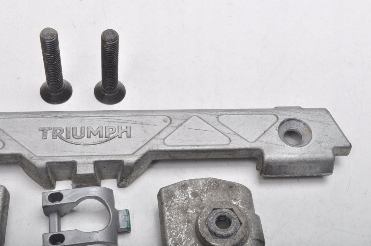 TRIUMPH TIGER 800 XRT HOLDER RADAR MOUNT TRUNK MOUNT