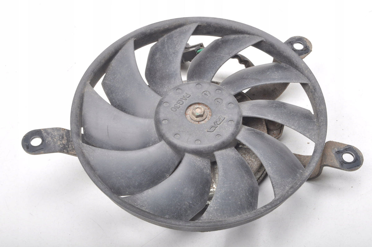 TRIUMPH TIGER 800 XRT WATER COOLER FAN