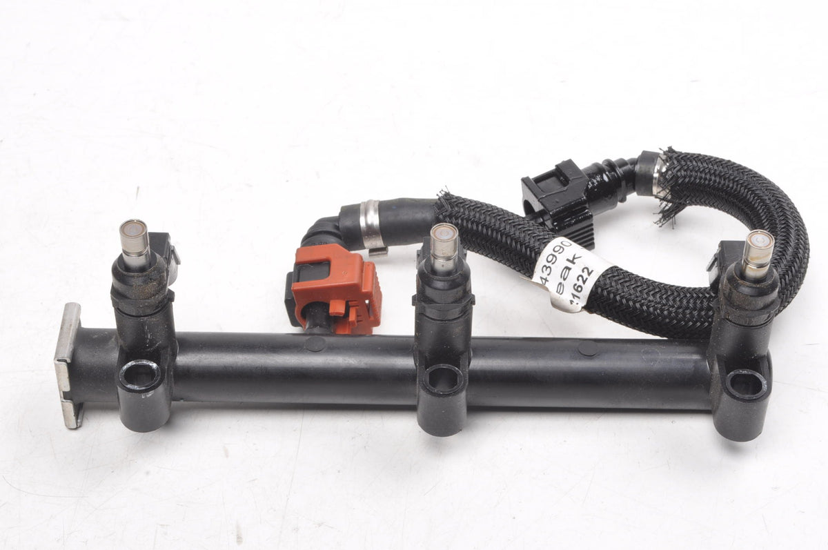 TRIUMPH TRIDENT 660 INJECTION RAIL INJECTION 1243990 MK04