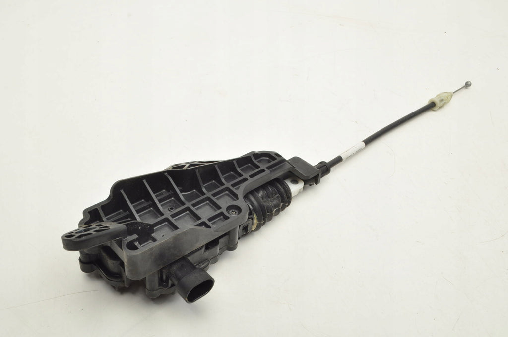 Tesla MODEL 3 LOCK MASK MOTOR 1643071-00-A