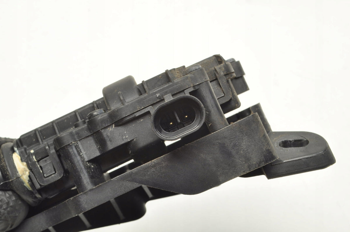 Tesla MODEL 3 LOCK MASK MOTOR 1643071-00-A