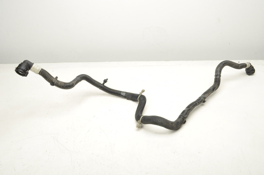 Tesla MODEL 3 PIPE WATER CABLE 1077595-00-E
