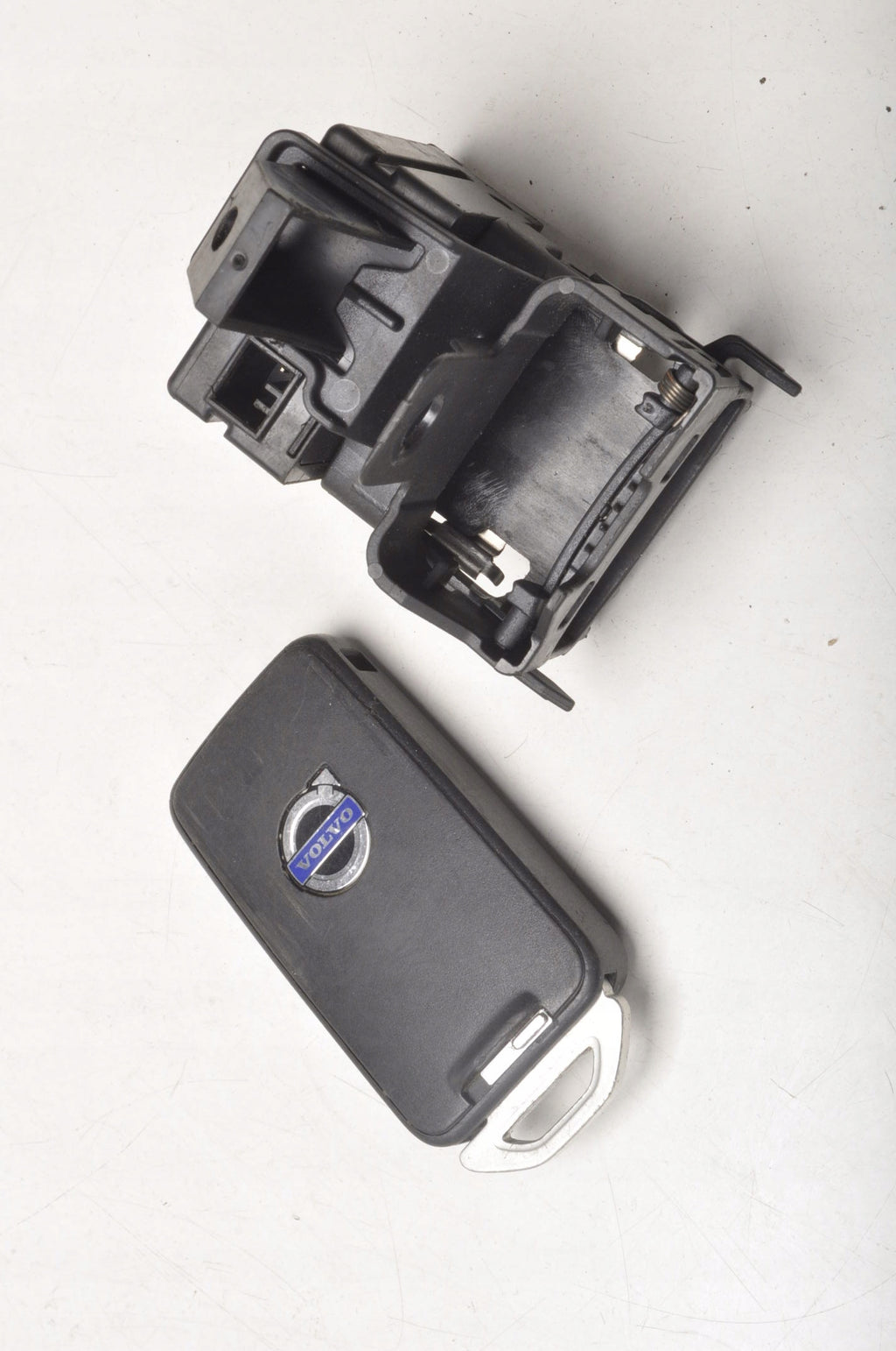 V40 II IGNITION SWITCH KEY 30659639 AH4N-15607-AE