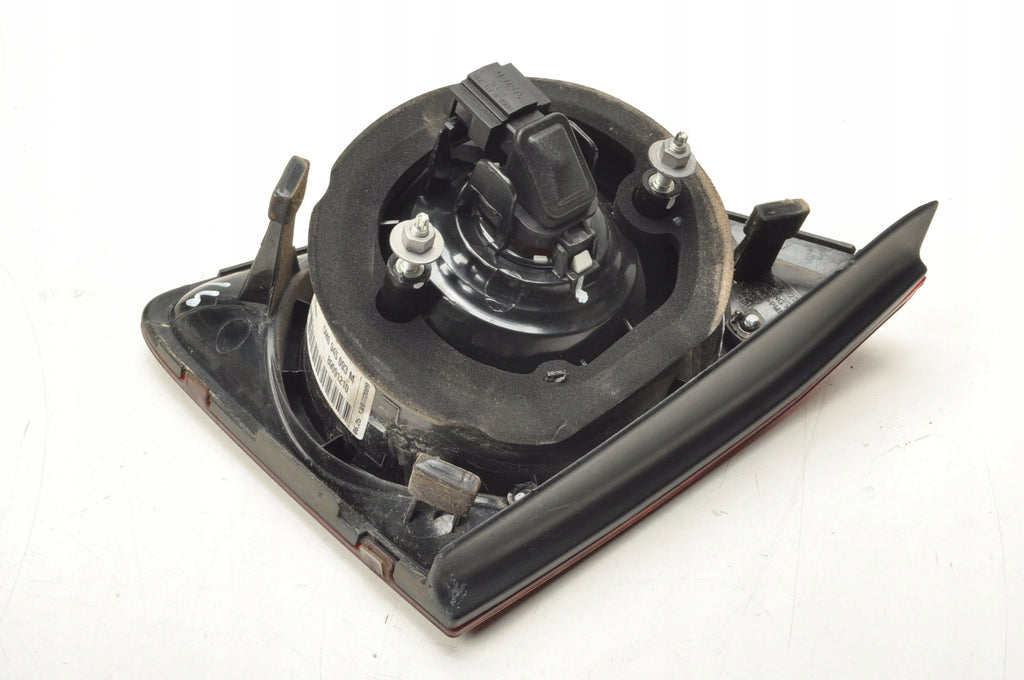VOLKSWAGEN GOLF PLUS LAMP LEFT REAR IN FLAP 5M0945093M MINIVAN